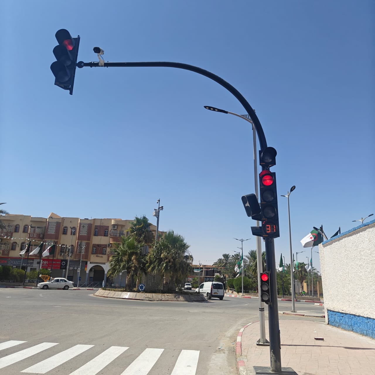 Carrefour à feux intelligent SYTRAC en service à Ouargla